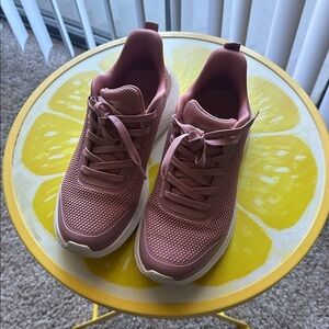 Size 6 Skechers Rose Pink Athletic Sneakers